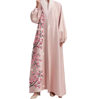 Abaya/Kimono Musulman Satin Écoulé le Mieux pour Femme, Robe Longue Dubaï Islamique Élégante avec Broderie Ethnique