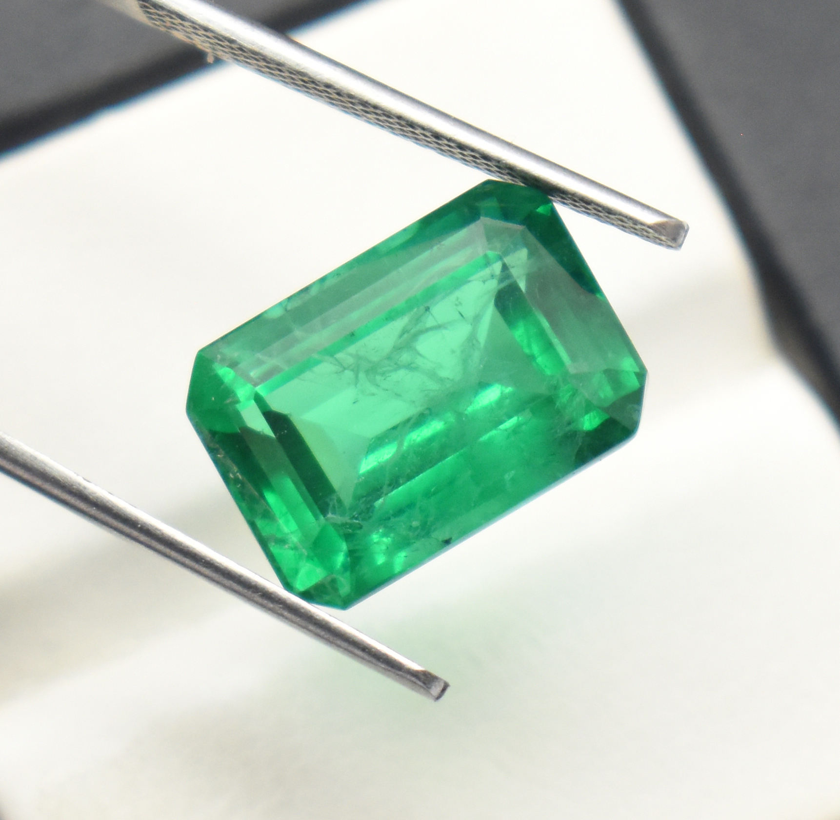 สีเขียว