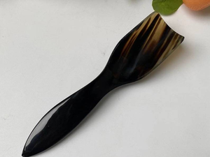 Cuillère de service en corne de buffle de style animal, qualité supérieure, polie, en provenance d'Inde, artisanat naturel pour la décoration de la maison et les fêtes - Product Image 3