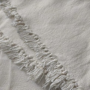 Couverture en coton de luxe Textiles de maison doux et confortables Matériau écologique chaud et durable avec motif de texture - Product Image 4