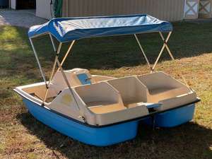 Bote de Pedales para Paseo en Agua en Venta - Product Image 5