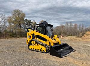 Livraison gratuite Chargeuse sur chenilles CAT 299D3 XE 110HP Moteur CAT C3.8, 5,38 tonnes, 2 820 kg ROC et hydraulique à haut débit 150 L/min - Product Image 1