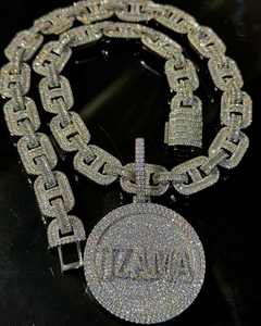 จี้หัวกะโหลกตามสั่งประดับด้วยเพชรโมอิสแบบกลม3Ct ตัวอักษร14K ชุบโรสโกลด์เงินสเตอร์ลิง - Product Image 3