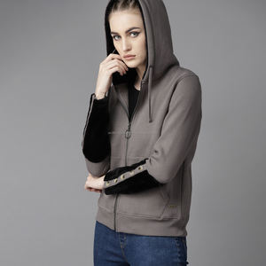Sudadera con Capucha Extra Grande y Ligera para Mujer Fit2Fight, Cómoda, Transpirable, con Logotipo Frontal, Ropa Casual de Invierno, 100% Algodón - Product Image 1