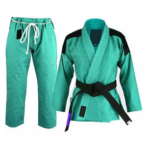 Gi de Jiu Jitsu de conception classique avec un tissu léger et une tenue solide uniforme de Jiu Jitsu à ajustement confortable avec col souple - Product Image 1