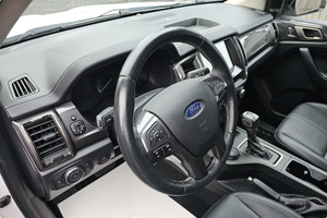 LISTO PARA CONDUCIR - USADO, VOLANTE A LA IZQUIERDA |   CONDUCCIÓN DERECHA |   Ford Ranger Lariat SuperCrew 4x4 2019 - Product Image 4