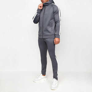Venta al por mayor transpirable OEM Track Sweat Suits invierno Jogging Suit con Sudadera con capucha y pantalones de chándal personalizado ropa exterior para atletas de pista - Product Image 6