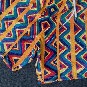 Fabricante de alta calidad, sublimación, estampado completo de poliéster, 5 pulgadas, doble capa, pantalones cortos de baloncesto de malla de camuflaje para hombres jóvenes personalizados - Product Image 3