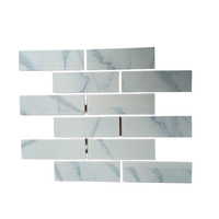 Meilleures ventes 2022, design classique moderne, mosaïque en porcelaine imitation marbre de Carrare, briques réfractaires, décoration murale intérieure
