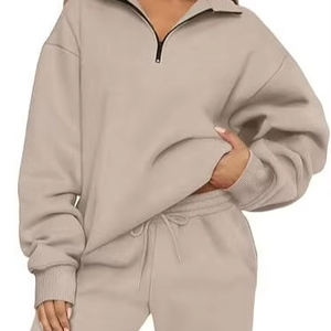 Survêtement à rayures réfléchissantes pour femmes pour les entraînements de nuit - Product Image 1