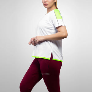 Camisetas de manga corta con cuello redondo y servicio OEM, producto de tendencia superior, camiseta ligera y cómoda para mujer - Product Image 4