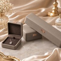 MISEN Coffret d'emballage de bijoux en cuir gris personnalisé – Boîtes carrées pour bagues, colliers et bracelets – Solution de luxe imprimée pour marques