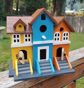 Cabane de différentes couleurs pour l'extérieur Oiseaux sauvages Finch Cardinal Bluebird Maison d'oiseau galvanisée de couleur bleue Nichoirs suspendus en métal - Product Image 3