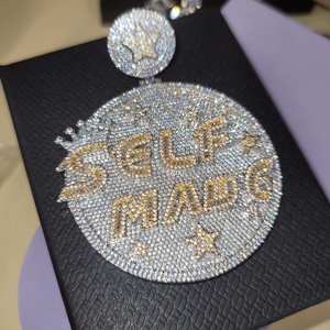 Pendentif disque en argent 925 micro pavé avec plaqué or Big Circle Self Made Letters Charm Iced out Hip Hop Jewelry for Men - Product Image 5