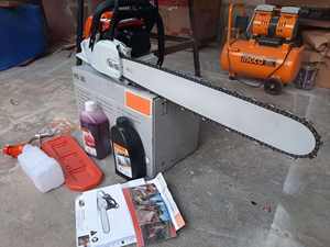 Motosierra Profesional HUSQ 272xp de 3.6KW y 72CC con Barra Guía de 24 Pulgadas para Cortar Madera - Product Image 4