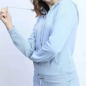 Sudadera con capucha de invierno de mujer vintage personalizada al por mayor con tiradores bordados de temporada y sudadera con logotipo impreso - Product Image 3