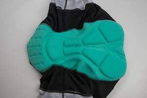 Ropa de rendimiento de ciclismo para hombres y mujeres, camisetas personalizadas, pantalones cortos y baberos, ligeros, transpirables y elegantes - Product Image 6