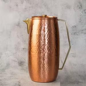 เหยือกทองแดงบริสุทธิ์แบบดั้งเดิมที่มีผิวแบบโบราณสำหรับการใช้น้ำอายุรเวทและการใช้ชีวิตที่มีสุขภาพดีในฤดูหนาวฤดูร้อน - Product Image 5