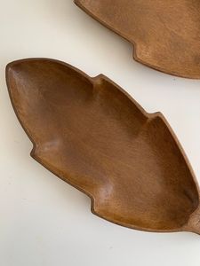 จานและชามไม้ทำด้วยมืออุปกรณ์สำหรับโรงแรมแผ่นและถาดไม้ธรรมชาติสำหรับร้านอาหารขายส่ง - Product Image 3