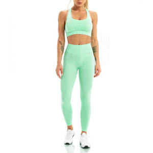 Conjunto de Yoga de patrón sólido de nuevo estilo para mujer Ropa de fitness de gimnasio personalizable Características de talla grande ¡Diseña el tuyo propio! En venta - Product Image 5