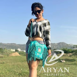 Nouveau Style occidental cheveux sur cacher fourrure daim cuir frange sac haute qualité Boho femmes fourrure cuir Unique moyen Concho frange sacs - Product Image 1