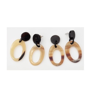 Boucles d'oreilles en corne de bœuf naturelle de qualité supérieure, design haut de gamme, boucles d'oreilles élégantes pour femmes, boucles d'oreilles de mariage, meilleure vente, polies et brillantes - Product Image 1