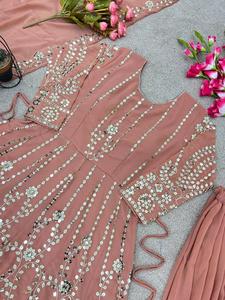 Nouveau haut en satin américain de créateur avec costume palazo au prix de gros avec des matériaux de qualité supérieure - Product Image 2