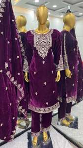 Terciopelo de viscosa pesado con Secuencia de bordado Traje DE TRABAJO Secuencia de terciopelo de viscosa Bordado Top e inferior de trabajo con Dupatta - Product Image 2