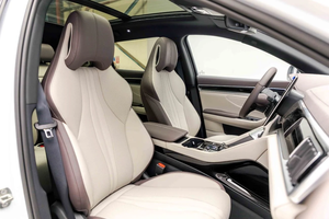 Casi Nuevo, a un Precio Increíble: 2025 White Beyond Dreams Song Plus ID Flagship FWD Totalmente Eléctrico con Batería de 70-90kWh - Product Image 3