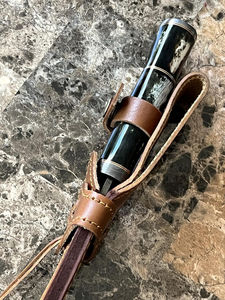 Cuchillo de Caza de Acero Inoxidable Hecho a Mano de Edición Limitada con Borde Dentado y Mango de Hueso de Color, Soporte OEM - Product Image 4