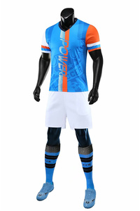 เสื้อฟุตบอลสำหรับเด็กผู้หญิงเสื้อแจ็กเก็ตฟุตบอลสีทองออกแบบได้ตามต้องการใช้เทคนิคการตัดอัตโนมัติ - Product Image 5