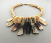 Collier pendentif en os de haute qualité Collection de bijoux de fête pour femmes vintage élégantes aux prix les plus bas
