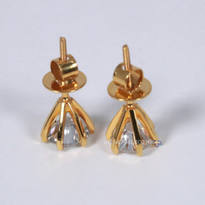 Accesorio de joyería de diamantes perfecto de aretes de moissanita para mujer hechos a mano en plata de ley 925 Diamante de corte redondo - Product Image 5
