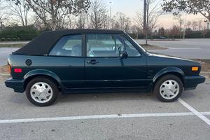 Volkswagen Cabriolet Classic Edición Coleccionista de 1993, Usado en Buen Estado - Product Image 2