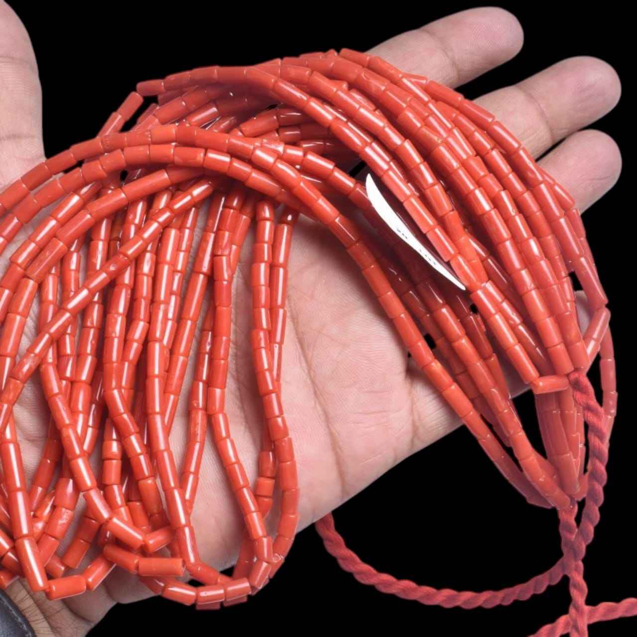 เช่นเดียวกับภาพ