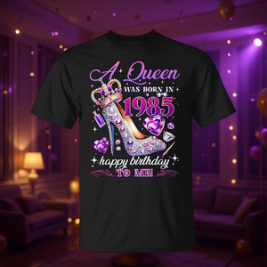 Camiseta de mujer con diseño de corona de cumpleaños de la Reina de 1985 y tacón alto, producto promocional de alta visibilidad - Product Image 3