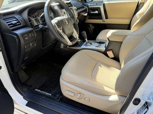 CLEAN utilisé 2019 To-yo-ta 4_Runner Limited 4WD - Product Image 4