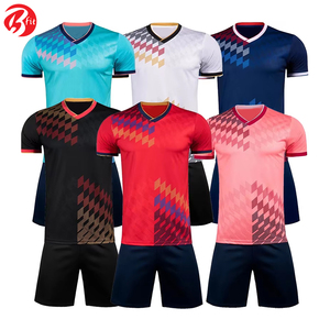 Maillot de football simple de couleur unie personnalisé de la plus haute qualité pour les vêtements de football d'entraînement en équipe - Product Image 5
