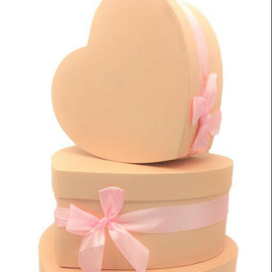 Triho TRB-1622ลูกฟูกรูปหัวใจหรูหรากล่องของขวัญแข็งวัสดุรีไซเคิลวัสดุเคลือบผิวด้านลายนูนสำหรับเครื่องประดับ - Product Image 1