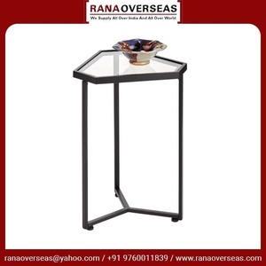 Mesa de Centro Moderna con Diseño Triangular, Tapa de Vidrio y Estructura Metálica, la Más Vendida, para el Hogar, de Rana Overseas Inc - Product Image 6