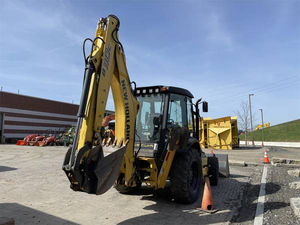 รถแบคโฮเดอร์โหลดเดอร์ B95C จากฮอลแลนด์ทรงพลังเหมาะสำหรับงานก่อสร้างและงานหนัก - Product Image 4