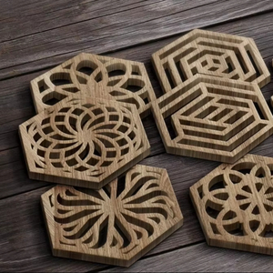 Posavasos de té con decoración de Color marrón claro de madera de calidad superior, mesa de diseño de lujo para el hogar y la cocina a la venta, posavasos de nogal - Product Image 1