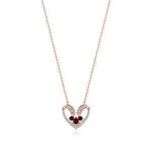 Colgante de Corazón en Oro Rosa con Baño de Rodio y Detalles de Diamantes - Product Image 4