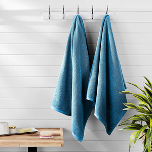 Serviette de bain 100% coton à séchage rapide et brodée avec motif sportif de haute qualité personnalisée pour une utilisation dans les hôtels de couleur unie - Product Image 6