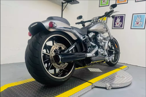 Motocicleta Cruiser RIDE 2026 para Harley-Davidson BREAKOUT 103 FXBRS en Venta - Product Image 6