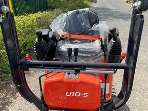 รถขุดขนาดเล็ก Kubota U10-5 แบบ Zero Tail Swing เครื่องยนต์ดีเซล พร้อมระบบไฮดรอลิกเสริม สำหรับงานก่อสร้างในฟาร์ม - Product Image 4