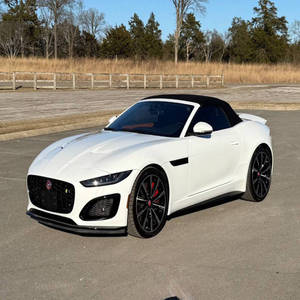 Jaguar F-TYPE R 2023 en parfait état - Product Image 2