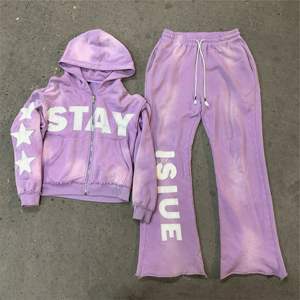 ชุดวอร์มผู้ชายแบบสองชิ้น เสื้อฮู้ดดี้และกางเกงจ็อกเกอร์ ปักลายคุณภาพสูง สไตล์วินเทจ ผ้าฟลีซฟอกสี กำลังเป็นที่นิยม - Product Image 2