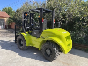 Chariot élévateur électrique CAT 3.0T avec mât à trois sections, pneus pneumatiques, batterie au plomb-acide, commande assise, utilisation en intérieur - Product Image 5