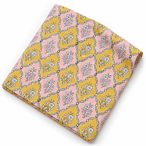 Tissu en coton peigné léger fait main jaune Pinksa Fashion, motif floral tissé, 90 GSM, 60S/60S, largeur 43/44 pouces, Rajasthan Baby Home - Product Image 3